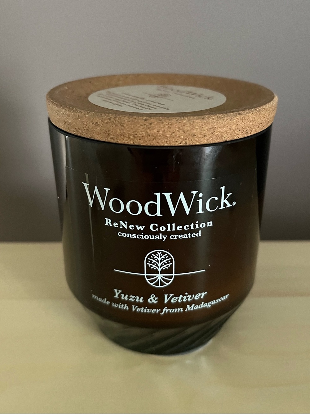New WoodWick Yuzu & Vetiver Renew Collection Crackling Candle 9.7 Oz.